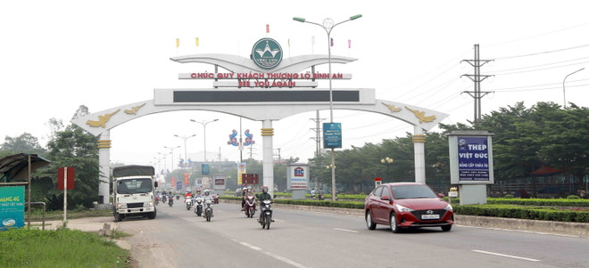 [Photo] Vĩnh Phúc: Cách ly xã hội toàn thành phố Vĩnh Yên ảnh 3