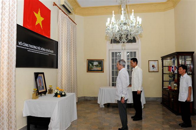 Lễ viếng và mở sổ tang nguyên Tổng Bí thư Đỗ Mười tại Cuba và Ấn Độ ảnh 1