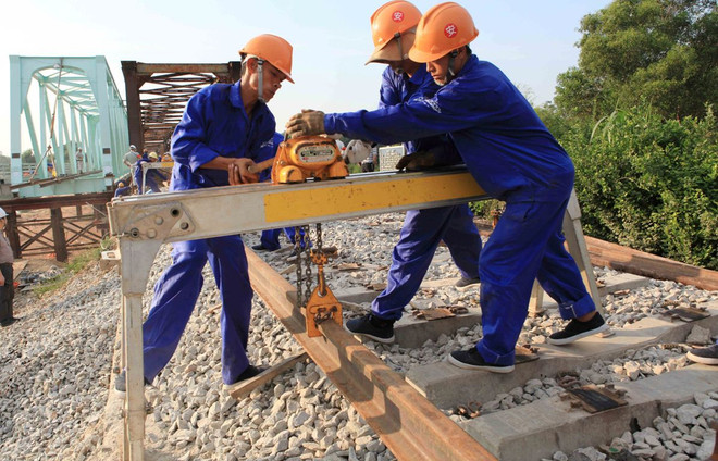 Thay nhịp mới, cầu Trà Bồng đảm bảo tốc độ và an toàn tàu Bắc-Nam ảnh 4