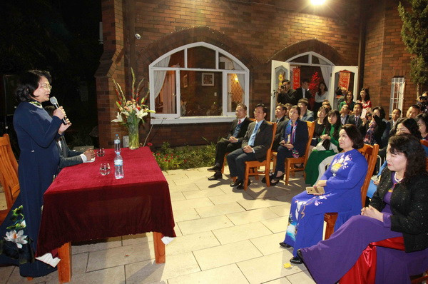 Phó Chủ tịch nước thăm Tổng lãnh sự quán và gặp gỡ kiều bào tại Sydney ảnh 2