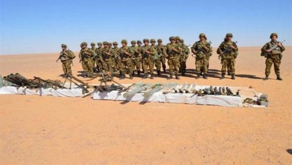 Algeria phát hiện thêm kho vũ khí chiến tranh gần biên giới với Niger ảnh 1