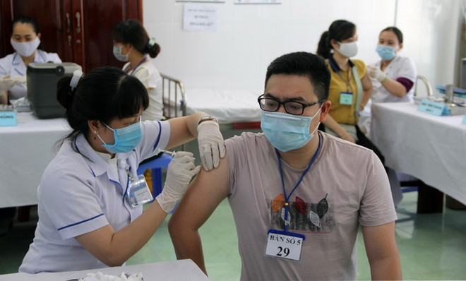 Phú Yên, Ninh Thuận triển khai tiêm vaccine phòng dịch COVID-19 đợt 2 ảnh 1