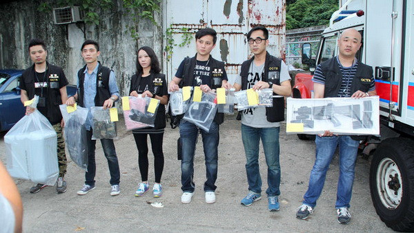 Cảnh sát Hong Kong bắt giữ 10 nghi can âm mưu chế tạo bom ảnh 1