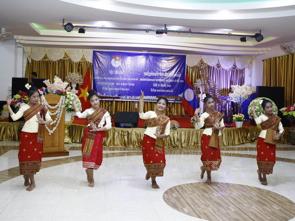 Bế mạc Gặp gỡ hữu nghị thanh niên Việt Nam-Lào năm 2016 ảnh 1