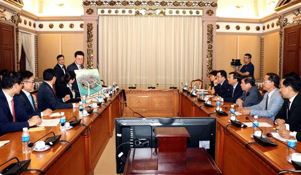 Thành phố Hồ Chí Minh và Tập đoàn Lotte hợp tác xây dựng cơ sở hạ tầng ảnh 1