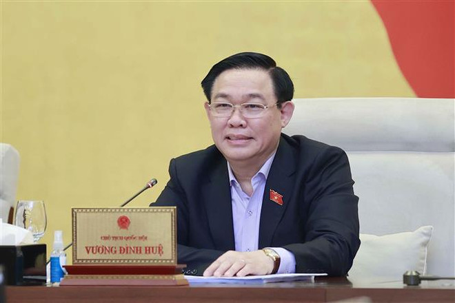 Bảo đảm tiền lương, đãi ngộ thỏa đáng đối với nhân lực y tế cơ sở ảnh 4