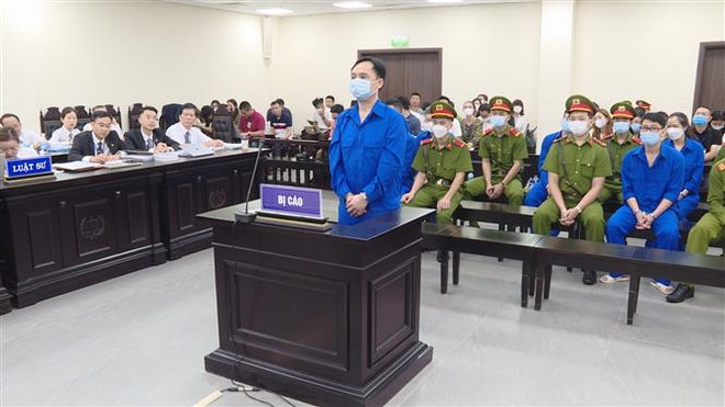 Vụ thao túng thị trường chứng khoán: Xác định số tiền bất chính ảnh 1