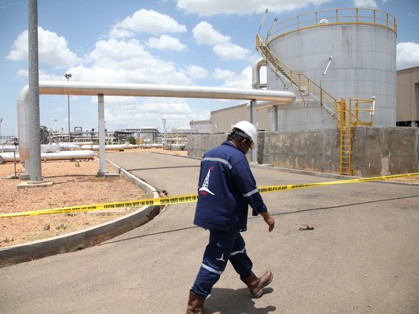 Mỹ ngăn chặn nguồn tài chính từ dầu mỏ của Nam Sudan ảnh 1