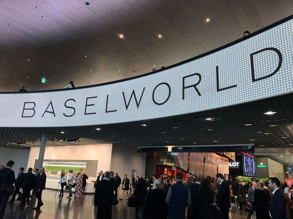 Nhiều nhà sản xuất ''tẩy chay'' triển lãm đồng hồ lớn nhất thế giới ảnh 1