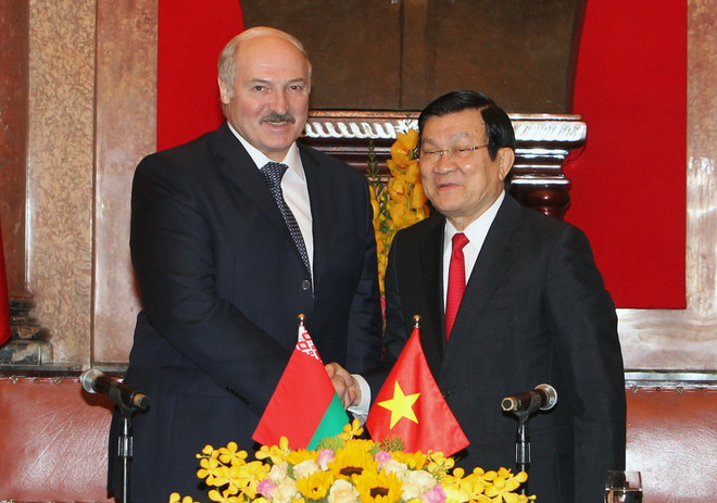 Chủ tịch nước Trương Tấn Sang hội đàm với Tổng thống Belarus ảnh 2