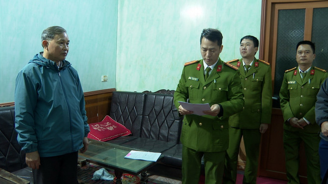 ttxvn_2601_thai binh can bo xa (2).jpg