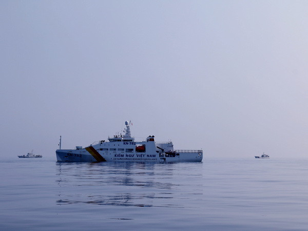 Huy động tối đa lực lượng tìm kiếm máy bay và phi công ảnh 1