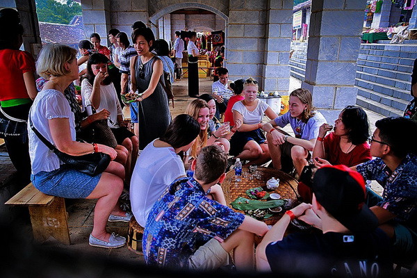 Việt Nam tiếp tục miễn visa cho công dân năm nước châu Âu ảnh 1