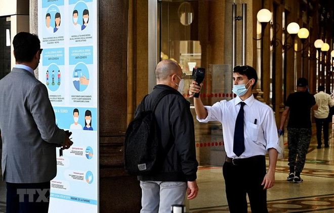 Các trung tâm thương mại Pháp: Hết thời ‘làm mưa làm gió’? ảnh 1