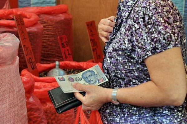 Singapore có thể sẽ phải tiếp tục nới lỏng chính sách tiền tệ ảnh 1