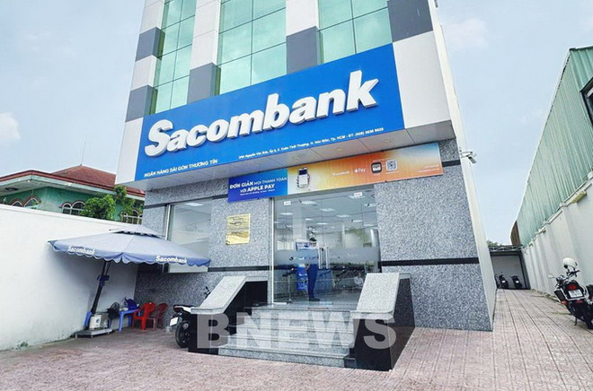 TP.HCM: Phòng giao dịch Sacombank nghi bị cướp đã hoạt động trở lại ảnh 1