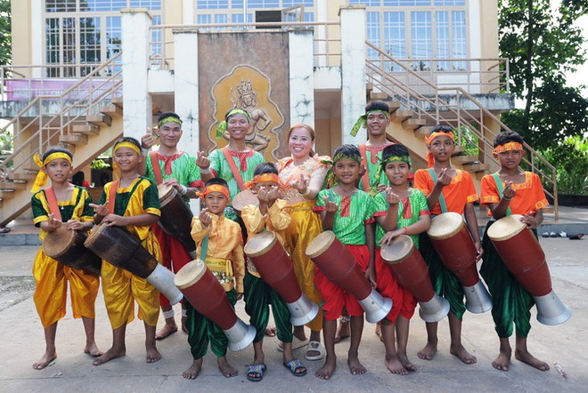 Tây Ninh: Giữ gìn, bảo tồn múa trống Chhay-dăm của đồng bào Khmer ảnh 2
