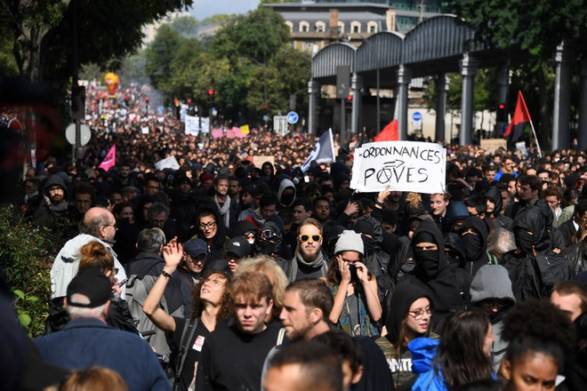 Các nghiệp đoàn lớn của Pháp chia rẽ về cải cách luật lao động ảnh 1