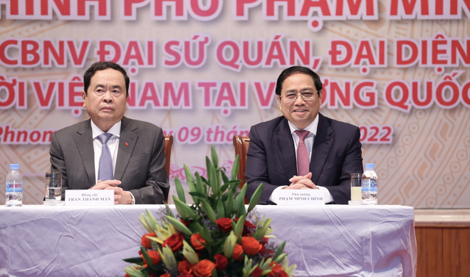 Thủ tướng Phạm Minh Chính gặp gỡ kiều bào Việt Nam tại Campuchia ảnh 1