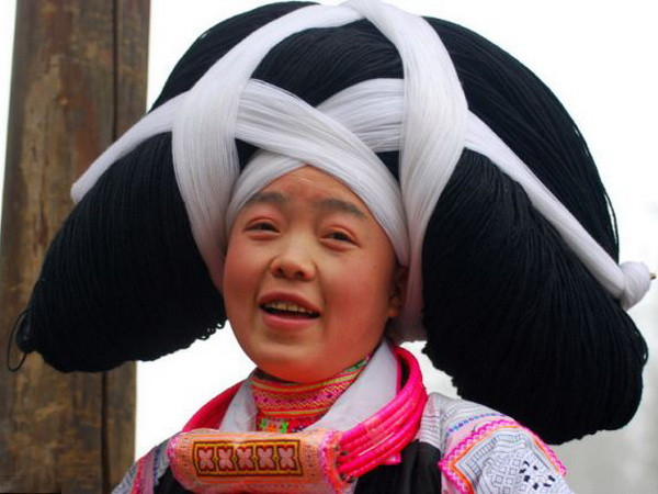 Dân tộc dùng tóc rụng làm vật trang sức ở Trung Quốc ảnh 6