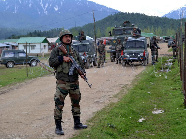 Ấn Độ tuyên bố có quyền đáp trả bất kỳ vụ nổ súng nào qua LoC ảnh 1