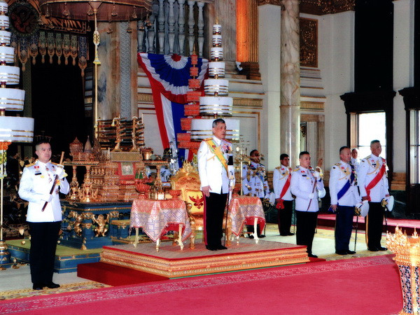Nhà Vua Thái Lan toàn quyền kiểm soát đối với tài sản hoàng gia ảnh 1