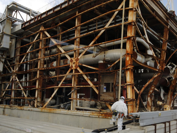 Nhật Bản bắt đầu khử chất thải phóng xạ rò rỉ nhà máy Fukushima ảnh 1