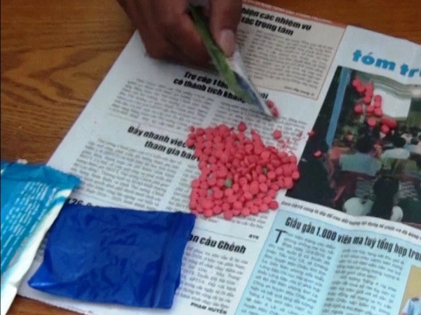 TP.HCM: Sử dụng ma túy trong nhà nghỉ, bắt đâu trúng đấy ảnh 1