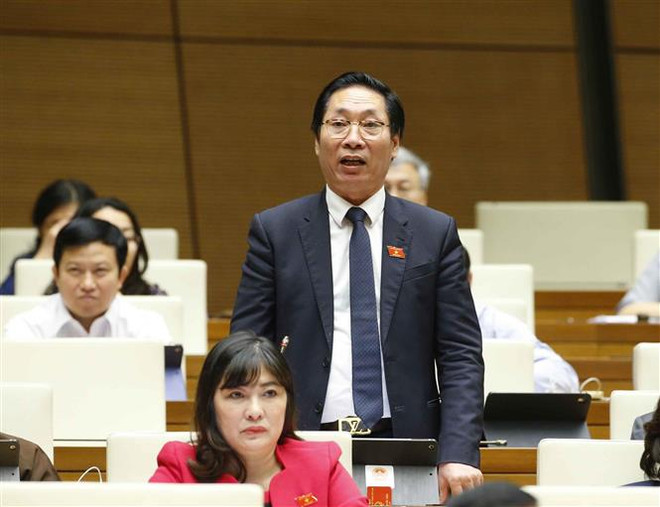 Họp Quốc hội: Loại bỏ tình trạng thi nhau đi học lấy các chứng chỉ ảnh 2