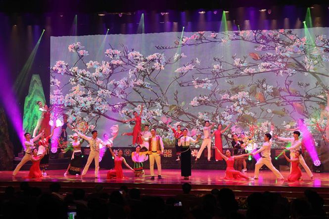 Khai mạc Ngày hội Văn hóa, Thể thao và Du lịch các dân tộc Tây Bắc ảnh 2