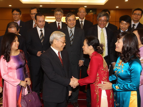 Tổng Bí thư tiếp Đại sứ, Trưởng đại diện Việt Nam ở nước ngoài ảnh 1