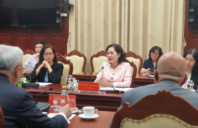 Thống đốc Ngân hàng Nhà nước Nguyễn Thị Hồng tại buổi làm việc. (Ảnh: Lê Phương/TTXVN) ttxvn_thong doc ngan hang nguyen thi hong.jpg