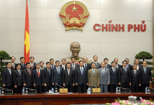 Ủy ban Quốc gia APEC 2017 ra mắt và họp phiên toàn thể đầu tiên ảnh 1