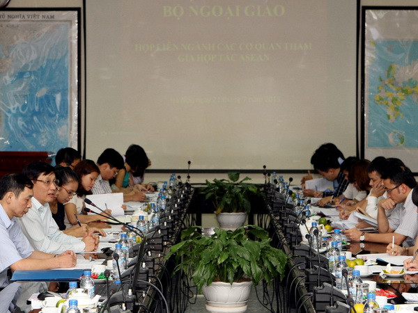 Việt Nam tích cực thúc đẩy xây dựng Cộng đồng ASEAN ảnh 1