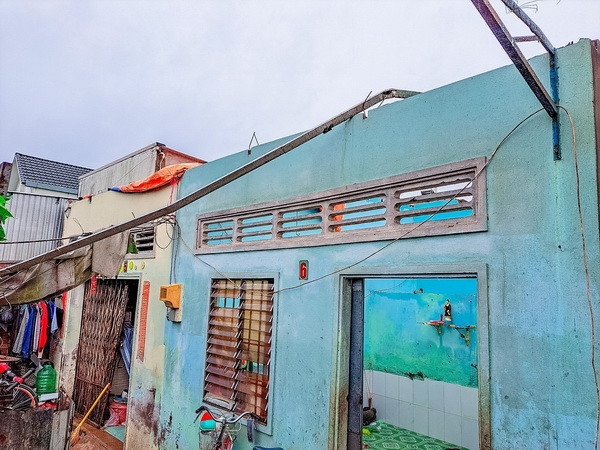 Cần Thơ: Hai người bị thương, gần 40 nhà bị sập, tốc mái do mưa dông ảnh 1