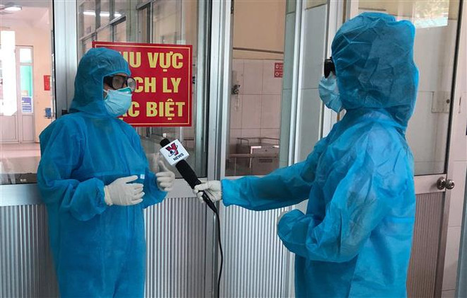 Những nữ phóng viên và ''cuộc chiến'' ngay giữa tâm dịch COVID-19 ảnh 3