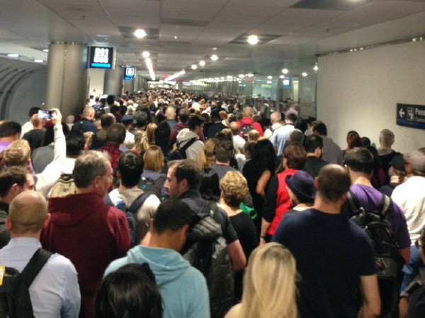 Sập hệ thống máy tính dịch vụ hải quan trên toàn nước Mỹ ảnh 1