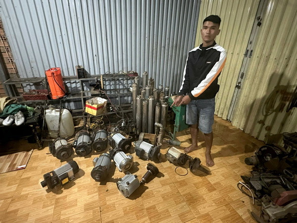 Lâm Đồng: Bắt tạm giam nhóm đối tượng trộm hàng trăm môtơ bơm nước ảnh 1