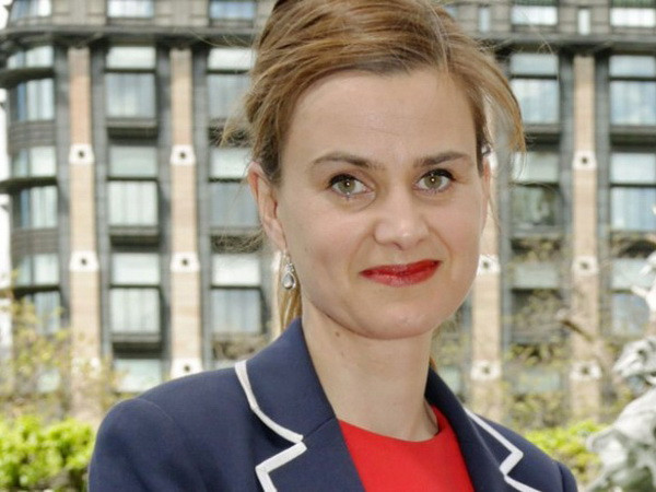 Nữ nghị sỹ Anh bị bắn và đâm trọng thương khi tiếp xúc cử tri ảnh 1