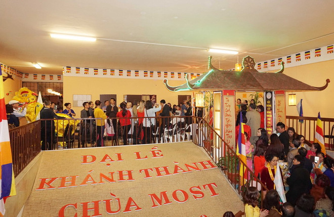 Khánh thành Trung tâm văn hóa Phật giáo của người Việt tại Séc ảnh 2