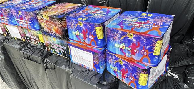 Đắk Nông: Khởi tố, tạm giam đối tượng tàng trữ 420kg pháo nổ ảnh 1