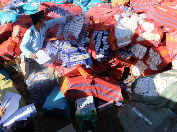 Bảy kiến nghị đẩy mạnh chống buôn lậu thuốc lá trong năm 2017 ảnh 1