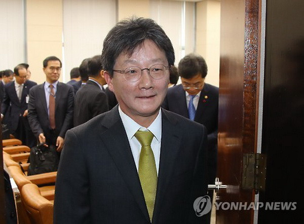 Nghị sỹ Yoo Seong-min. (Nguồn: Yonhap) Hàn Quốc: Những người ly khai sẽ rời đảng Saenuri vào ngày 27/12 ảnh 1