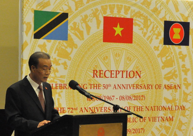 Kỷ niệm 72 năm Quốc khánh Việt Nam, 50 năm thành lập ASEAN ở Tanzania ảnh 1