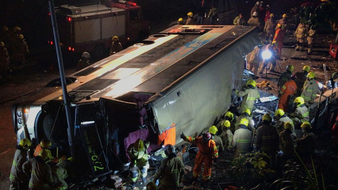 Tai nạn xe buýt tại Hong Kong làm hàng chục người thương vong ảnh 1