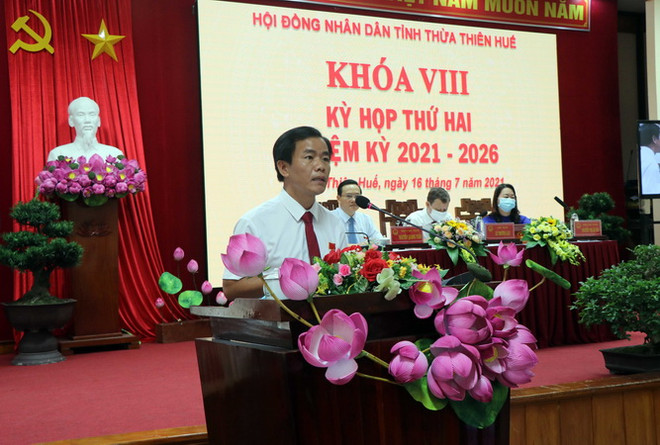 Thủ tướng phê chuẩn Chủ tịch, Phó Chủ tịch Ủy ban Nhân dân của 5 tỉnh ảnh 1