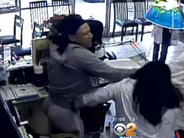 Ẩu đả trong tiệm làm làm móng của người Việt tại California ảnh 1