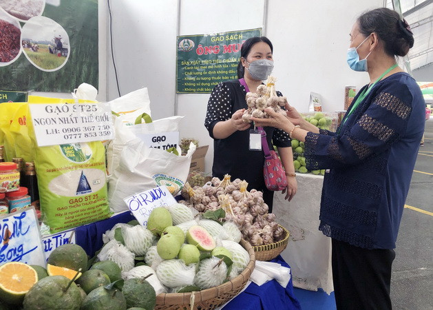 Khai mạc “Tuần hàng OCOP-Sản vật Việt Nam phát triển và hội nhập” ảnh 1