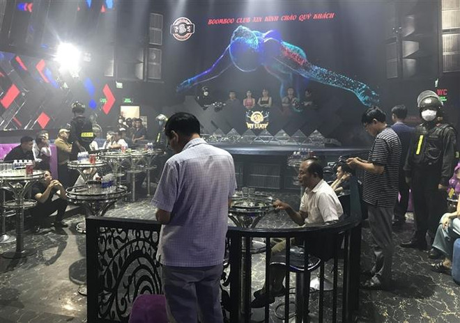 Bình Phước: Đột kích điểm vui chơi, nhiều đối tượng dương tính ma túy ảnh 1