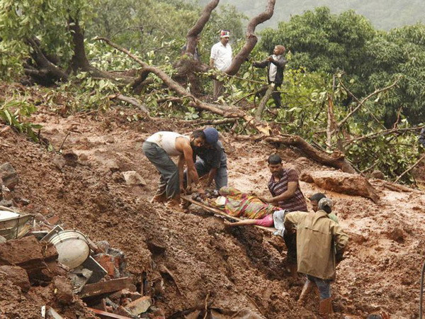 Lũ lụt tại Ấn Độ và Trung Quốc, hàng nghìn người phải sơ tán ảnh 1